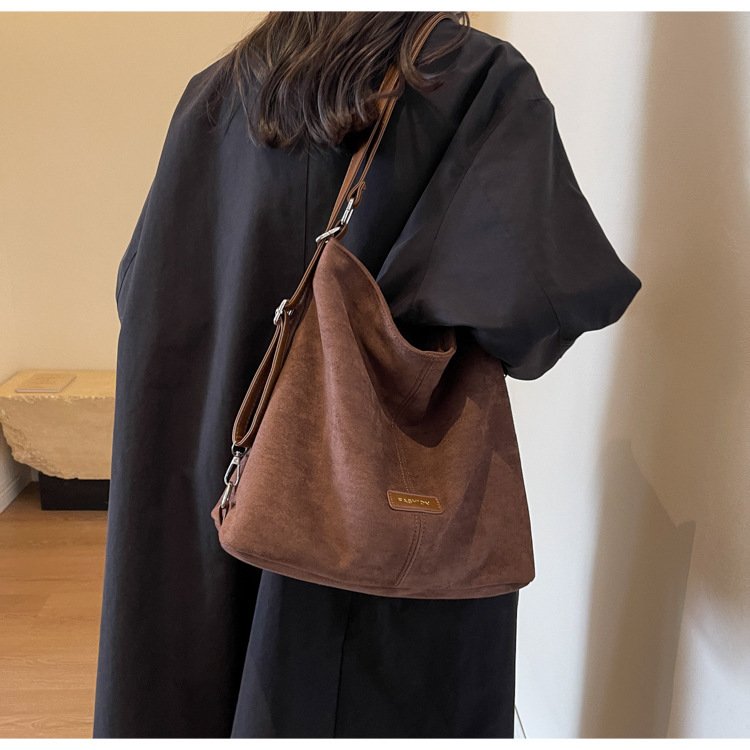 Maillard Suede Hobo Shoulder Bag Large Capacity Khaki