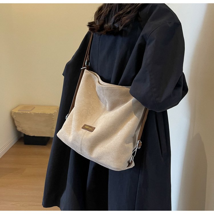 Maillard Suede Hobo Shoulder Bag Large Capacity Khaki