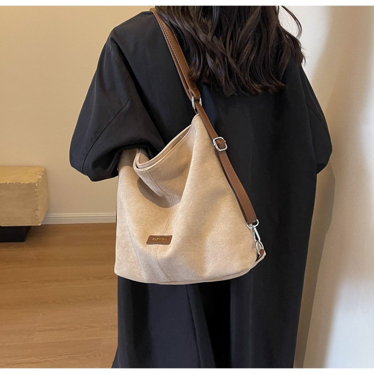 Maillard Suede Hobo Shoulder Bag Large Capacity Khaki