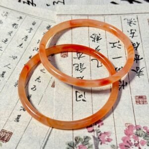 Maple Leaf Red 06mm Glass Bangle